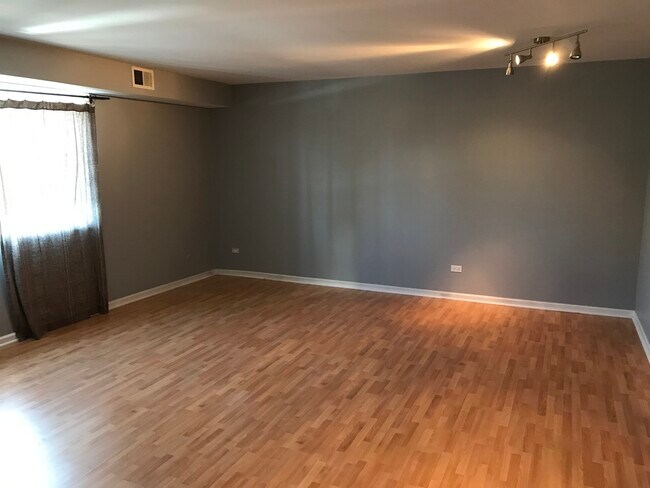 Building Photo - 4500 Beau Monde Dr