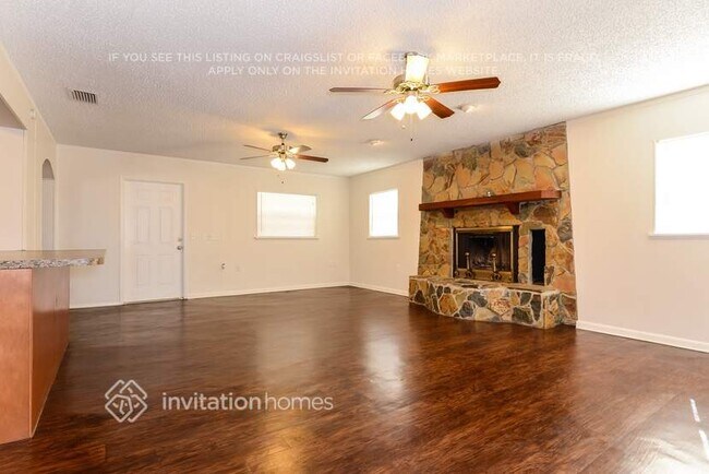 Building Photo - 55 Melrose Dr