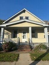 Building Photo - 3974 E 66th St