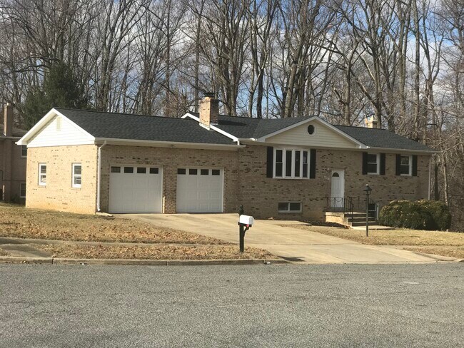 Building Photo - 5711 Spell Rd