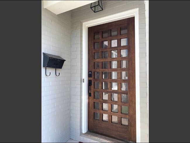 Foto del edificio - 301 19th Ave