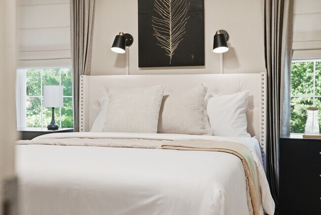 Foto del edificio - 2200 Mountain Mist Ct