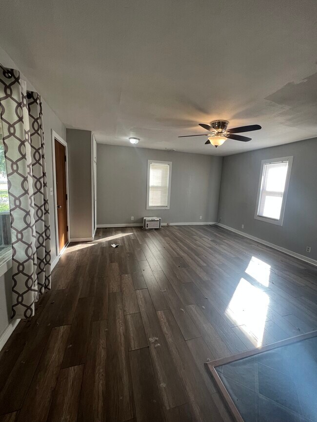 Foto del edificio - 1501 Prairie St