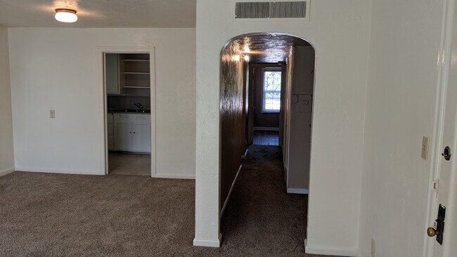 Foto del edificio - Nice 2 bed/1 bath located in the Whiteaker...
