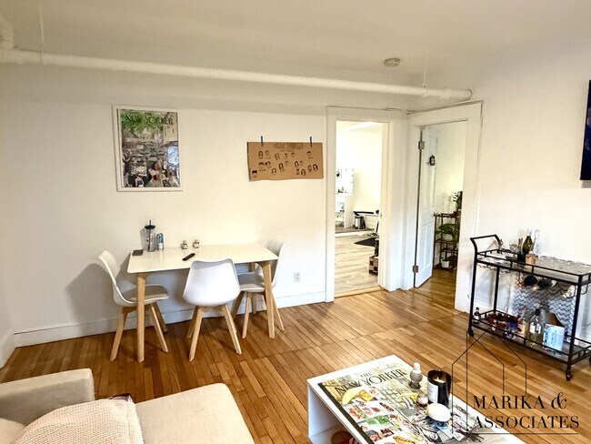 Foto del edificio - 576 Washington St