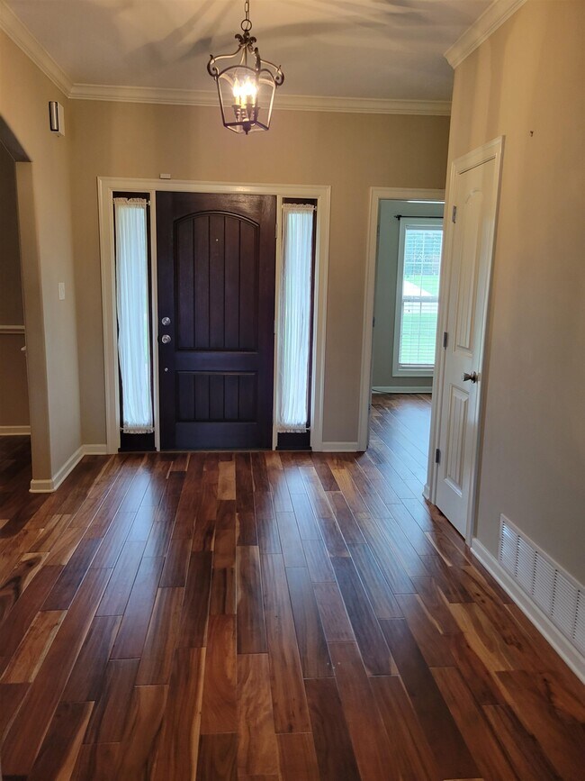 Foto del edificio - 37 Christmas Dr