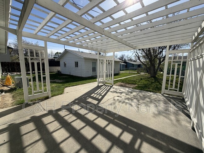 Foto del edificio - 1126 Lendel Ln