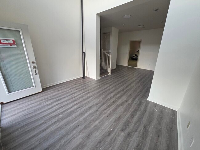 Ground floor - 394 Hilton Rd
