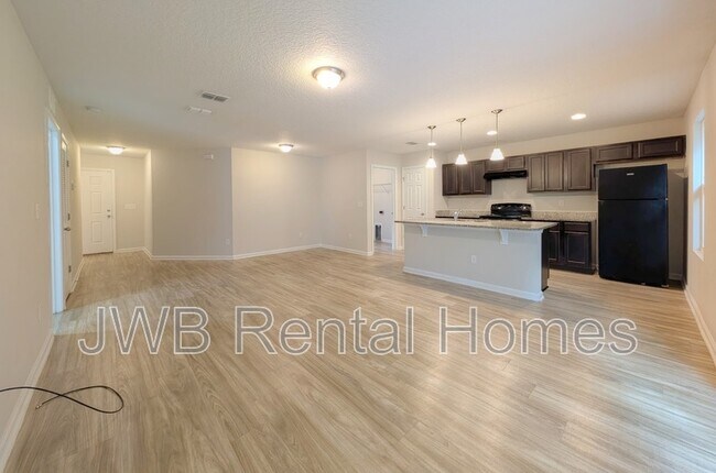 Building Photo - 5565 Longspur Ct
