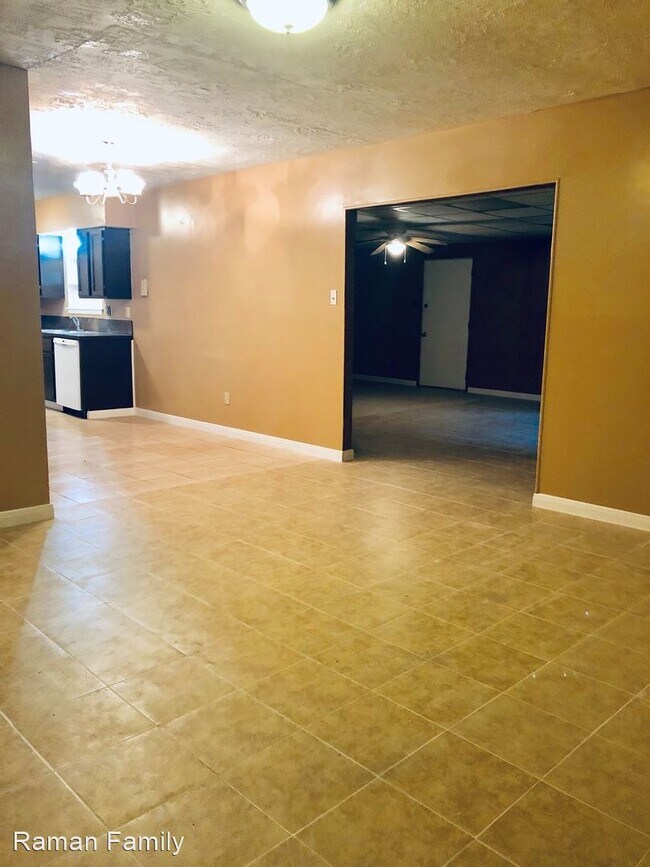 4 br, 2 bath House - 8914 Valley Side Dr - 4