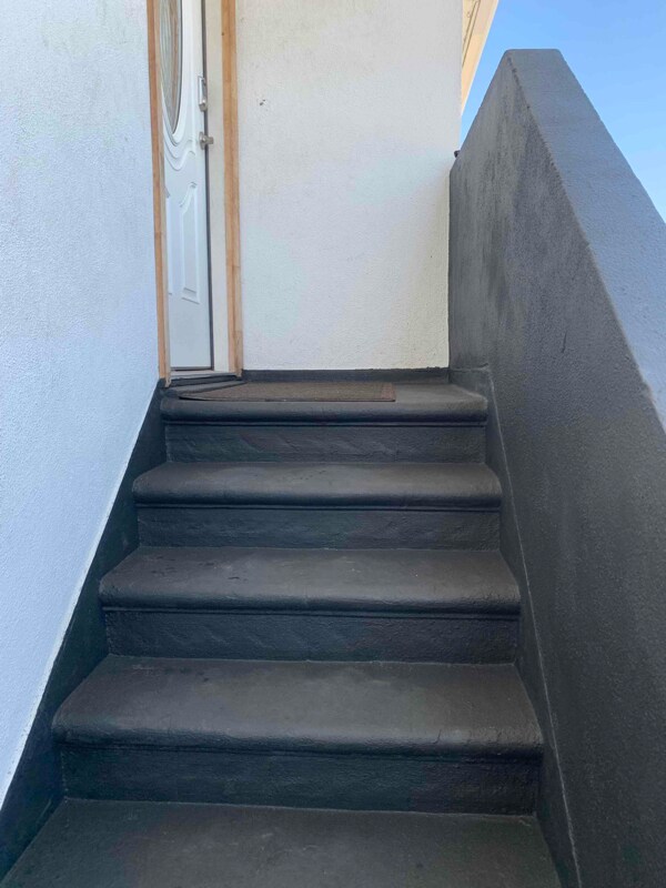Building Photo - 1732 W 104th St
