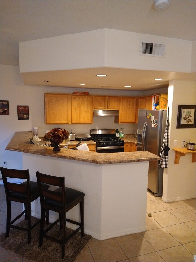 Open Kitchen - 6800 Vista del Norte Rd NE