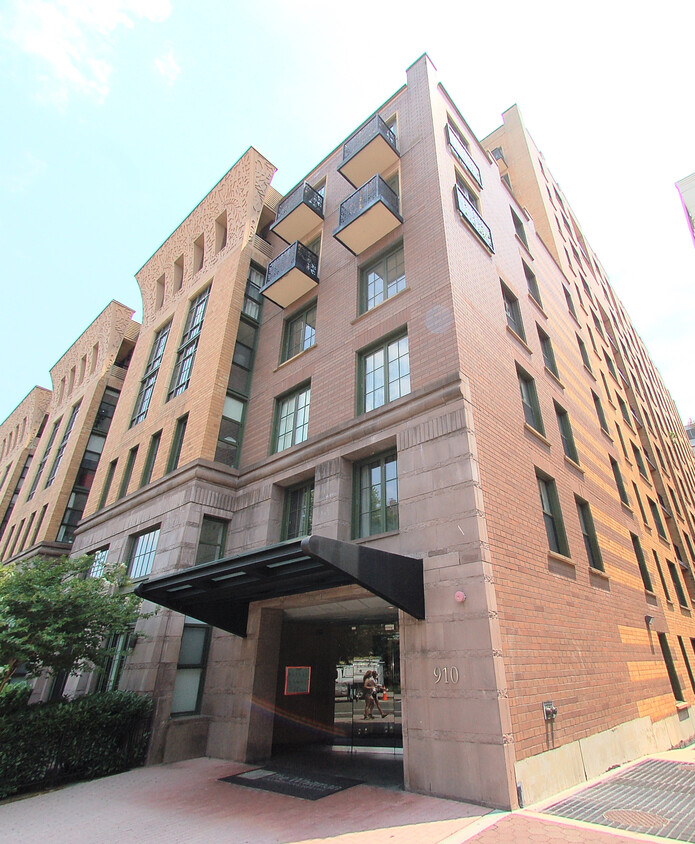 Primary Photo - 910 M St NW