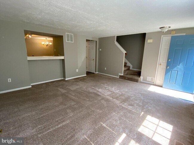 Building Photo - 1327 Germander Dr