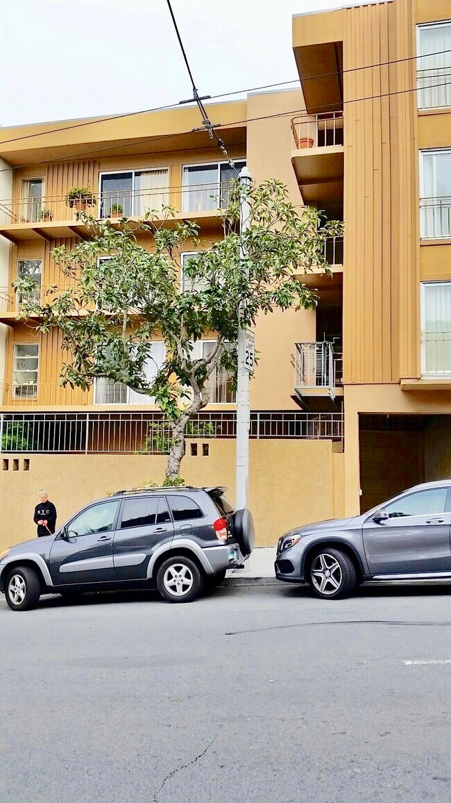 Foto del edificio - 1660 Sutter St