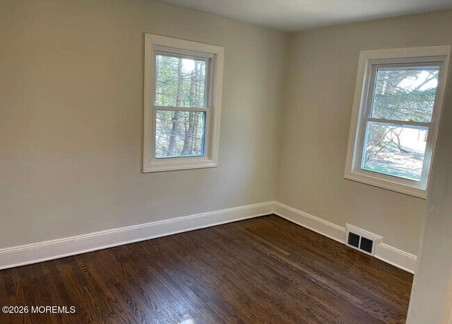 Foto del edificio - 721 Hyson Rd