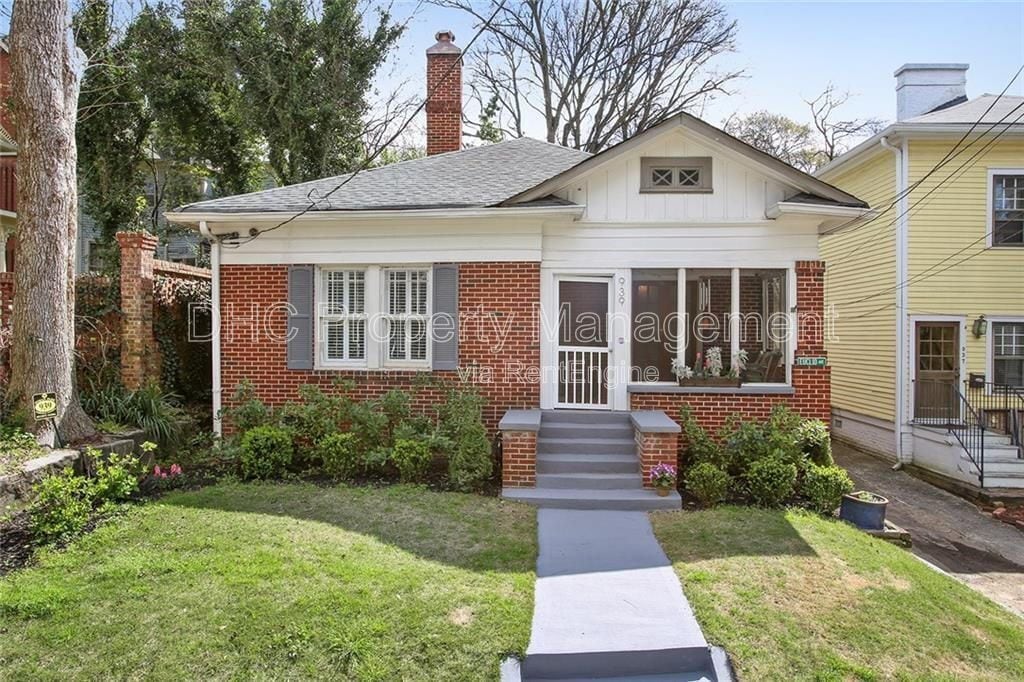 Foto principal - 939 Euclid Ave NE