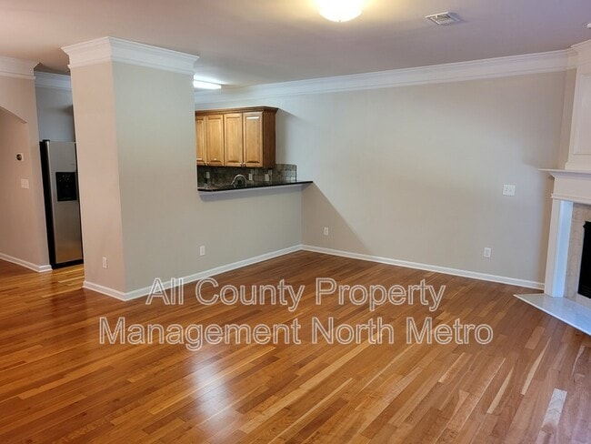Building Photo - 9859 Murano View