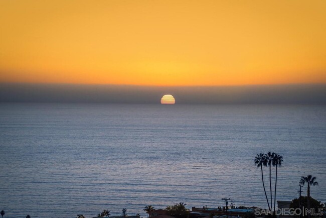 Foto del edificio - 5786 La Jolla Mesa Dr