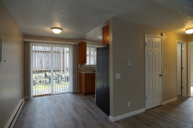 Foto del edificio - 9049 9th Ave SW