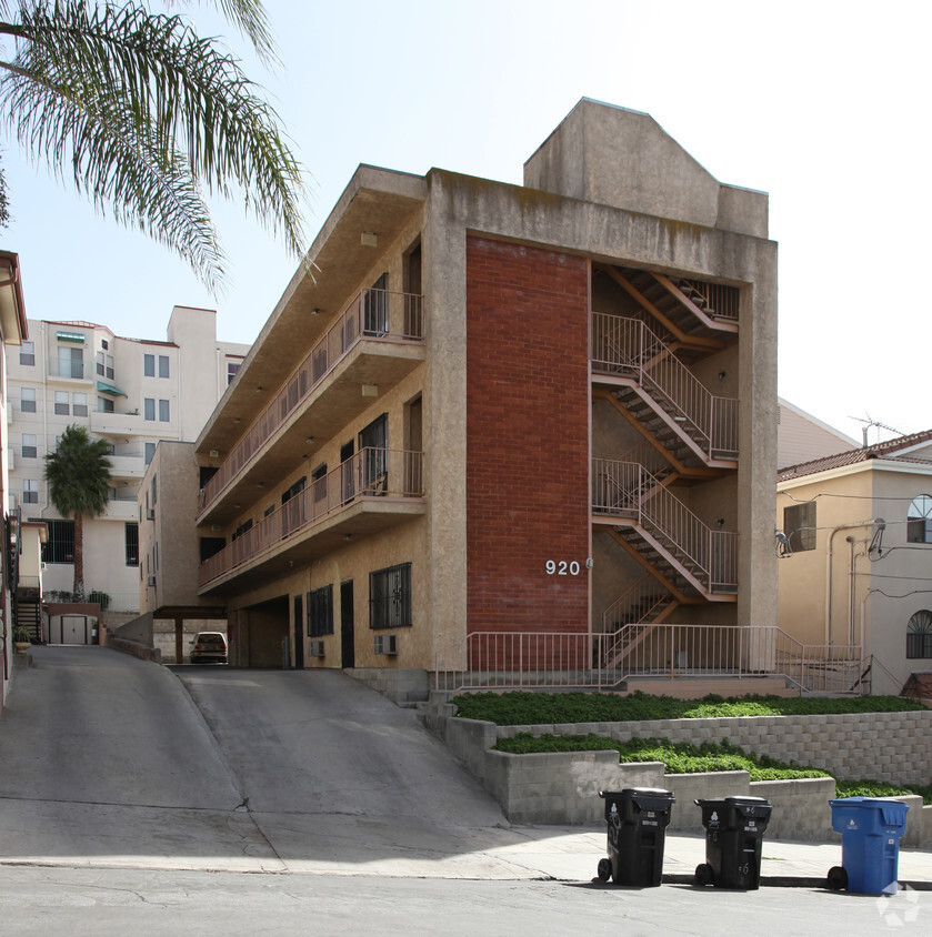 Foto principal - 920 Centennial St