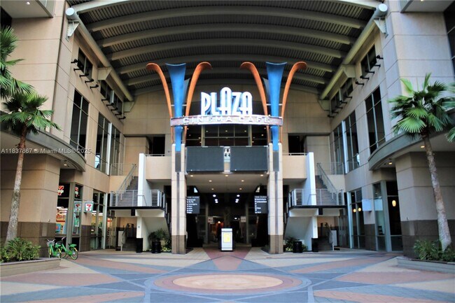 Foto del edificio - 155 S Court Ave