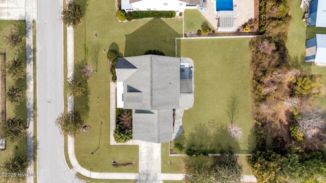 Building Photo - 204 N Brig Dr