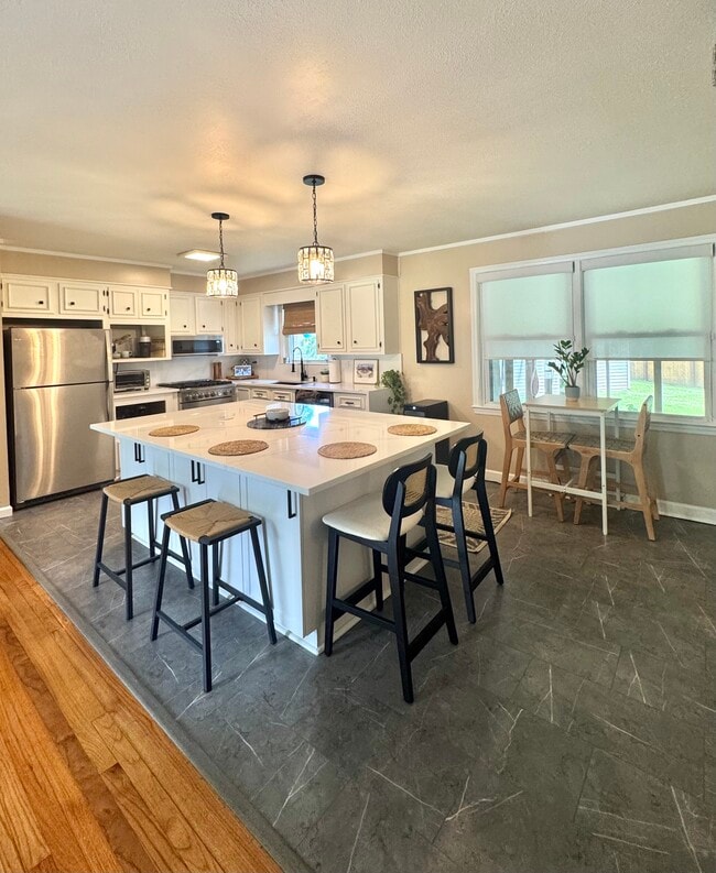 Foto del edificio - 332 Pageland Rd