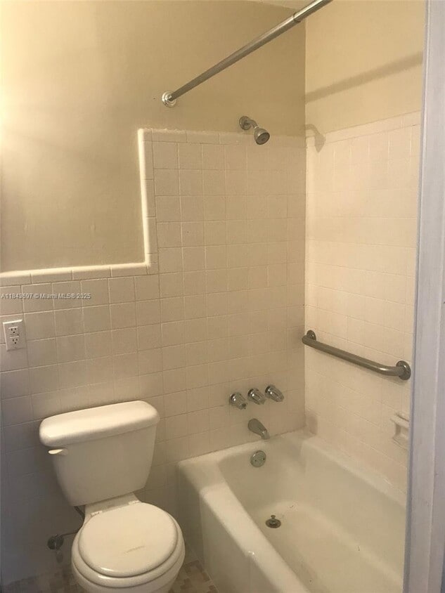 Building Photo - 3241 SW 88th Pl