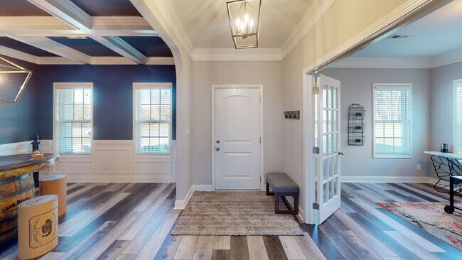 Building Photo - Stunning 5 Bedroom Home in Jack Britt dist...