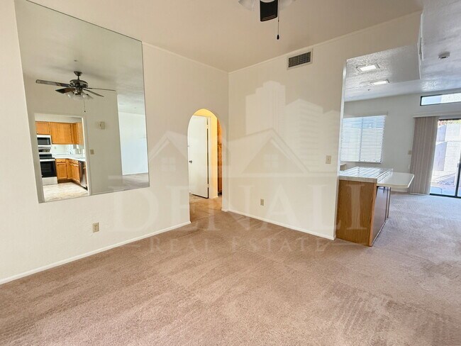 Foto del edificio - 11766 E Becker Ln
