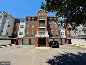 Building Photo - 9720 Holmes Pl