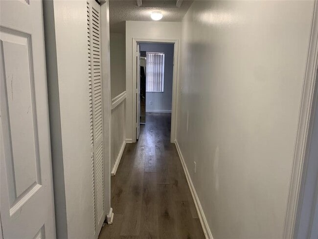 Foto del edificio - 4243 NW 68 Way