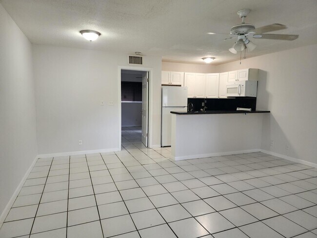 Foto del edificio - 750 SW 2nd St
