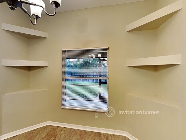 Foto del edificio - 842 Cherry Laurel St