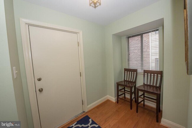 Building Photo - 1208 Mountainview Dr