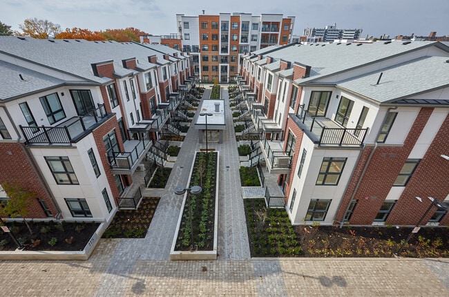 Building Photo - Daniels Keelesdale