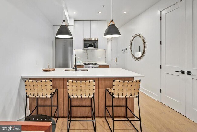 Foto del edificio - 1316 8th St NW