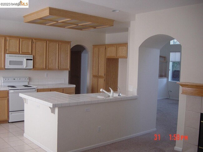Building Photo - 538 Apple Hill Dr