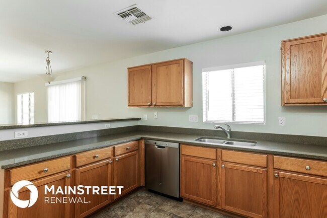 Foto del edificio - 12330 W Valentine Ave