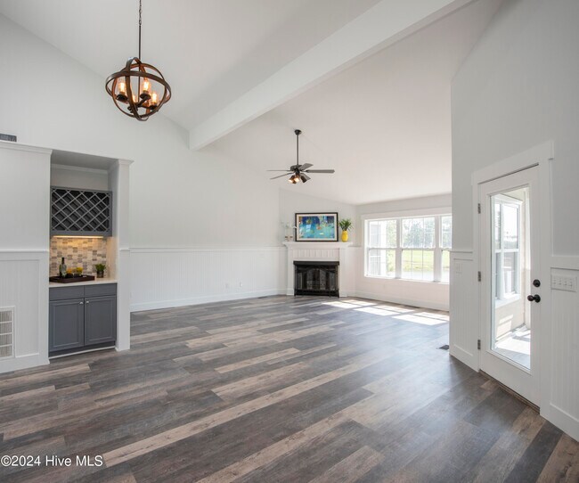 Foto del edificio - 3123 Lakeside Commons Dr SE