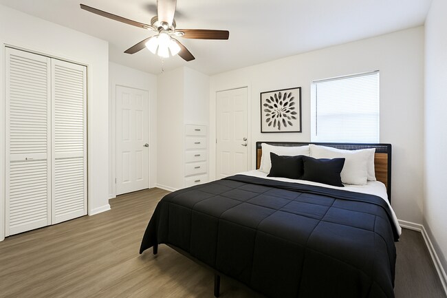 Building Photo - True 1 Bedroom Near FSU