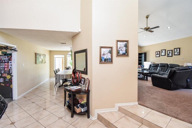 Foto del edificio - 7719 Apache Plume Dr