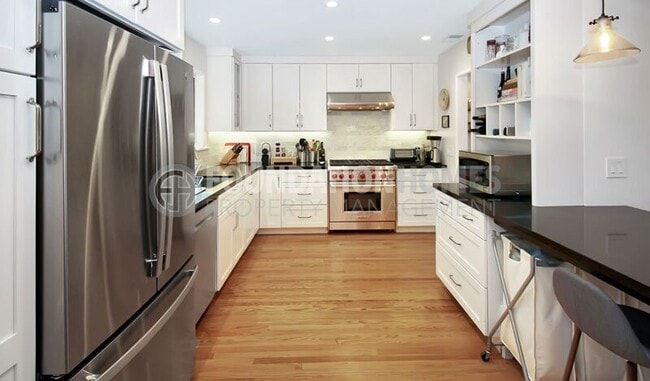 Foto del edificio - 122 Du Bois St