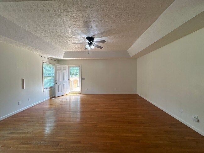 Foto del edificio - 671 Circle Dr