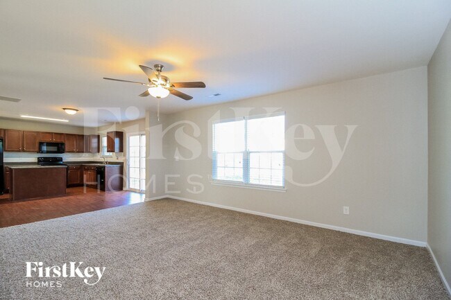 Foto del edificio - 270 Mount Olivet Dr