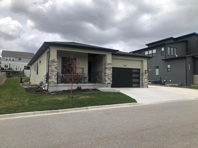 Building Photo - 14678 Ravine Rock Wy