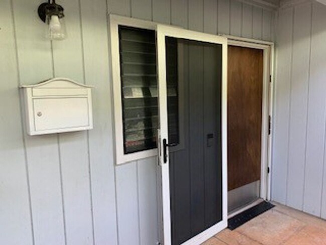 Foto del edificio - Aiea - 3 bedroom, 1.5 bathroom, 1 covered ...