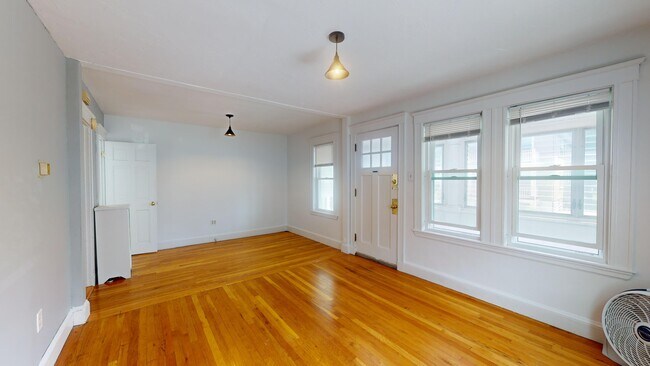 Foto del edificio - 52 Linwood St