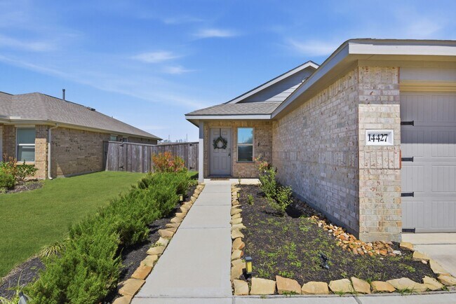 Foto del edificio - 14427 Woodcott Warren Wy